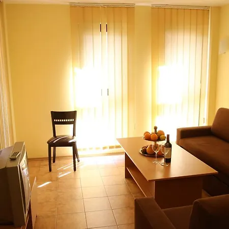 Papi Hotel 2*