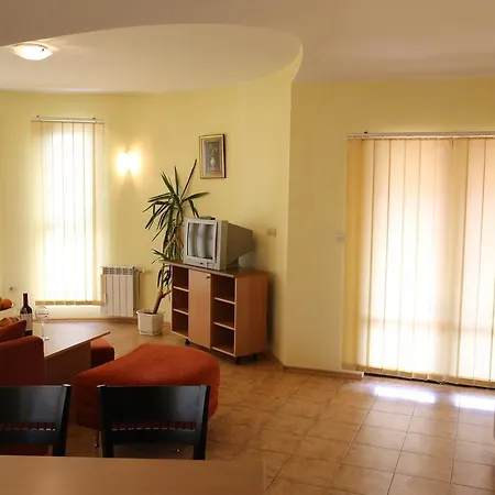 Family Papi 라즐로그