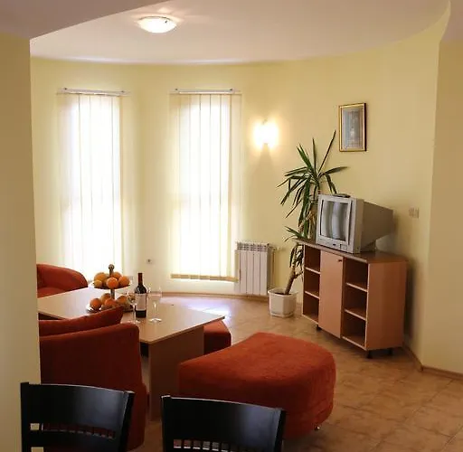 Family Papi Хотел 2*