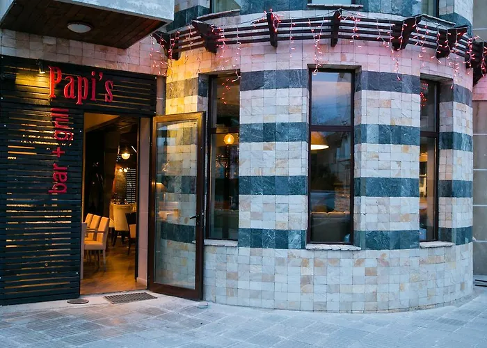 Хотел Family Papi